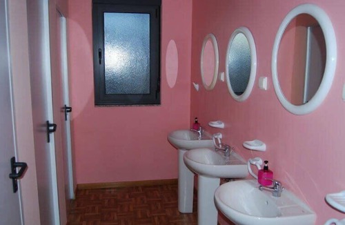 Leon Hostel | Albergue Vieira - Hostel