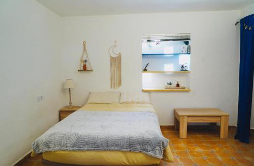 San Vicente del Raspeig House | Alicante Garden & BBQ - Estudio adosado con Jardín, Parking Privado y Relax Total