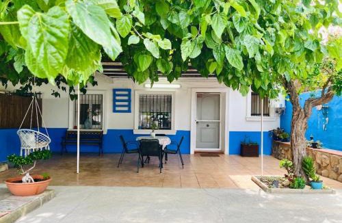 San Vicente del Raspeig House | Alicante Garden & BBQ - Estudio con Jardín, Parking Privado y Relax Total