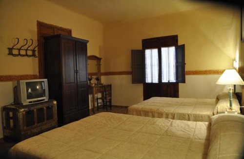 Huerta de Arriba Hostel | Aljibe de Monastrell