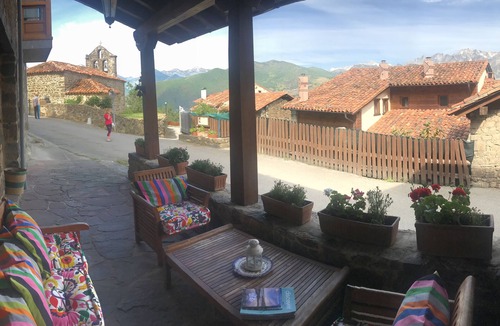 Tudes Apartment | Amaizing Traditional Apartment with Superb mountain views.