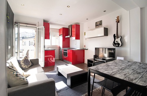 Egia Apartment | Amara Apartmnt *AMONAREN ETXEA*. Free WiFi, ROOMS, rent parking.