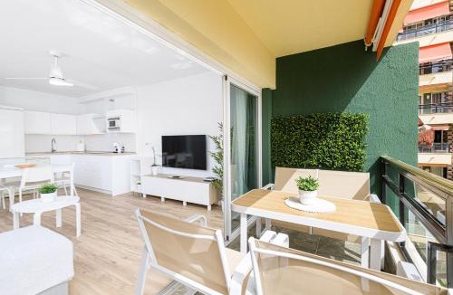 Carihuela Apartment | Amazing Carihuela View & Parking