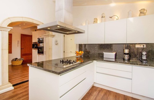 Binissalem House | Amazing home in Binissalem with private swimming pool, can be inside or outside