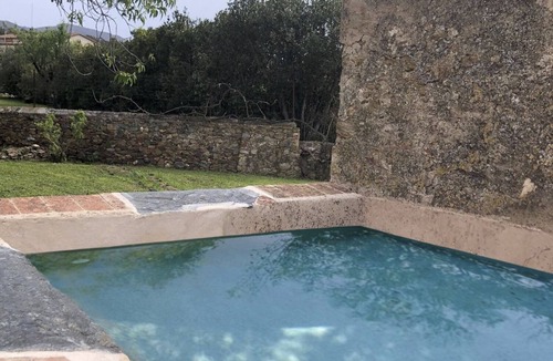 El Veinat de Dalt House | Amplia Vivienda con Gran Jardín Cerca de las Mejores Payas