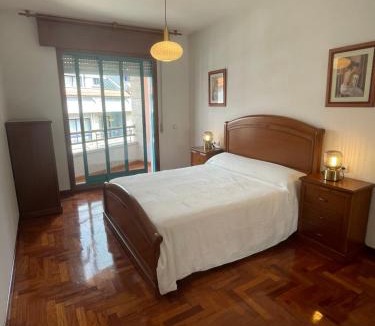 Arcade Apartment | Amplio apartamento a pie de playa y zona recreativa Rua Carburos 2