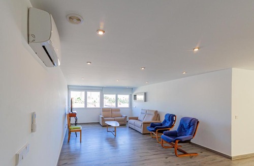 San Javier Apartment | Amplio y acogedor apartamento renovado con piscina AL124