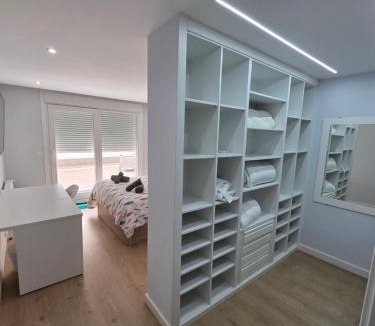 Pontevedra Apartment | Amplio y moderno piso de 4 habitaciones y terraza