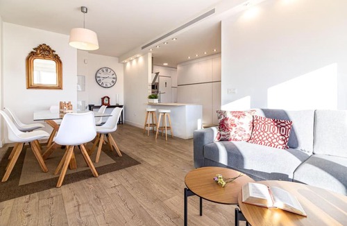Poligono Alameda Apartment | Andalucía 4 bedroom with parking FreshApartments
