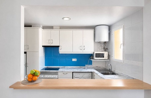 Cala Panizo Apartment | Andalusia, beachfront apartment, pool, terrace, parking.