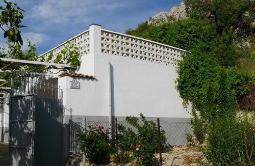 Moclin Cottage | Andalusian Retreat with Private Pool and Garden