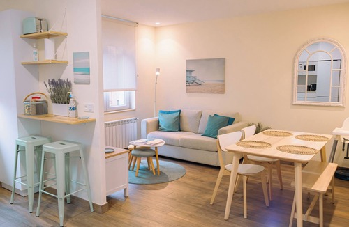 Distrito Oeste Apartment | Andrea's Apartment, Callao3gijon