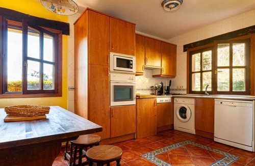 Puente Nuevo House | Angel House (VLLA001R)