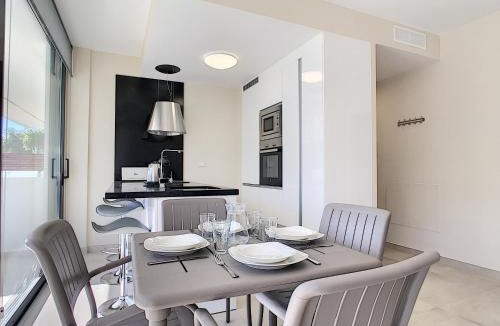 Mar de Cristal Apartment | Antilia Terraces Apartment - 1809