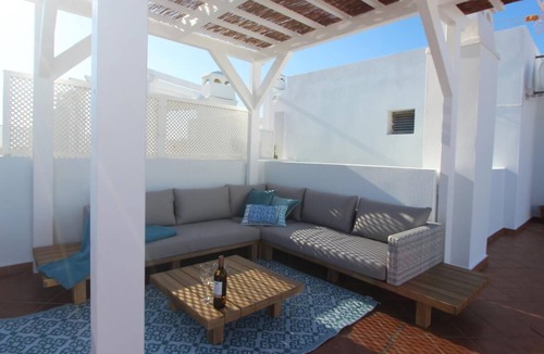 Conil de la Frontera City Center Apartment | Ap. Playas de Conil - Luxury apartment with incredible roof terrace with sea views and communal pool