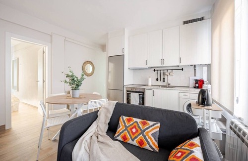 San Martin del Rey Aurelio Apartment | Apartment in Sotrondio near the Nalon river
