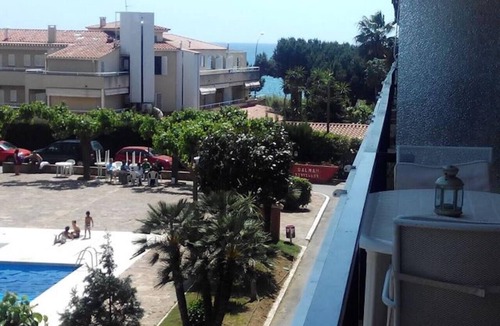 Sant Andreu de Llavaneres Apartment | Apartment LLavaneras 30' Barcelona with swimming pool, beachfront and train