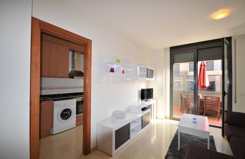 Sant Pere Pescador Apartment | Apart Delicies bx 1 - Barbecue, A/C, community garden and pool.