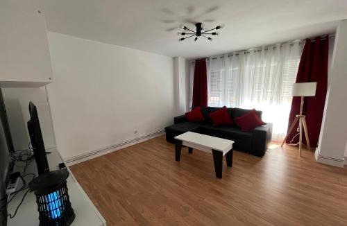 San Vicente de la Barquera Apartment | Apartamento San Vicente