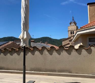 Santa Coloma de Farners Apartment | Apartamento céntrico con WIFI y climatizado de 1 habitación y sofá-cama para 3 personas