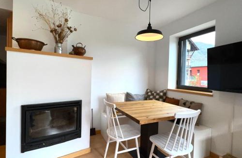 Alt Aneu Apartment | Apartament La Gisca - L'Amfitriona