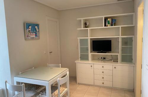 Ensanche Diputacion Apartment | Apartamento 24th floor & sea view