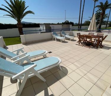 Molinell Apartment | apartamento 4 personas, amplias terrazas y 2OO mt de la playa