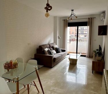 Alhendin Apartment | Apartamento a 10 minutos de Granada, Sierra Nevada a 35km, parking gratis