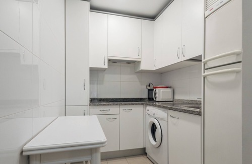 Ermitagana Apartment | Apartamento a 2 Minutos Caminando de la Clínica Universitaria