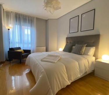 Albelda de Iregua Apartment | Apartamento Albelda Centro