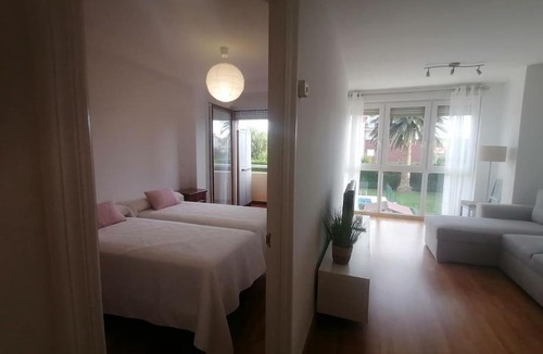 Suances Apartment | Apartamento céntrico con piscina y garaje