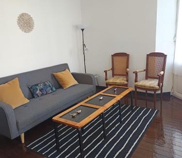 Lagostelle Apartment | APARTAMENTO CÉNTRICO ESPACIOSO y CON GALERÍA ACRISTALADA