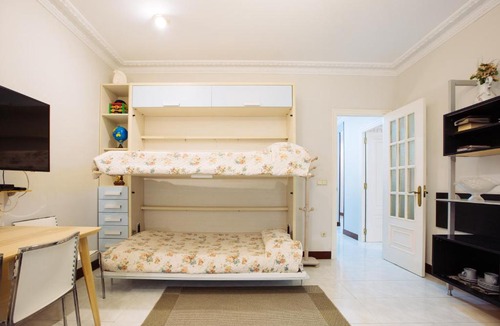 Egia Apartment | APARTAMENTO CENTRICO JUNTO ESTACION TREN Y AUTOBUS