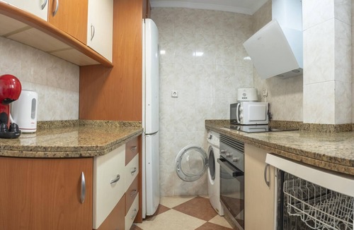 La Trinidad Apartment | Apartamento con Balcon. Free Parking