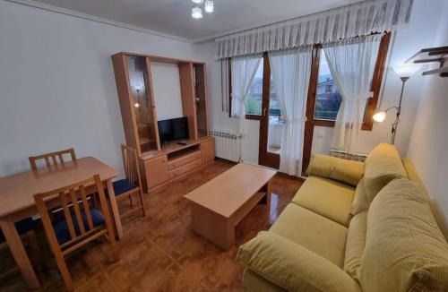 Medina De Pomar Apartment | Apartamento con piscina privada No mascotas