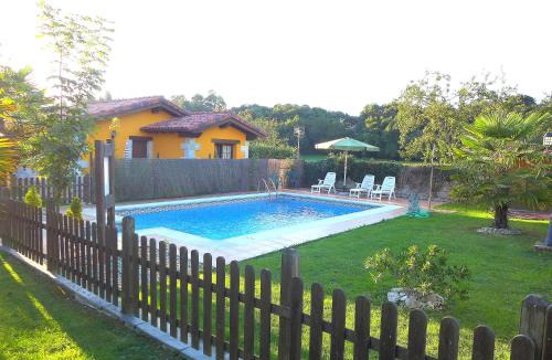 La Portilla Apartment | Apartamento con piscina cerca de Llanes- PDRA001R