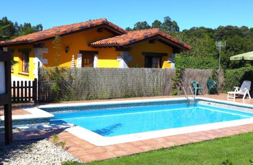 La Portilla Apartment | Apartamento con piscina cerca de Llanes- PDRA001R