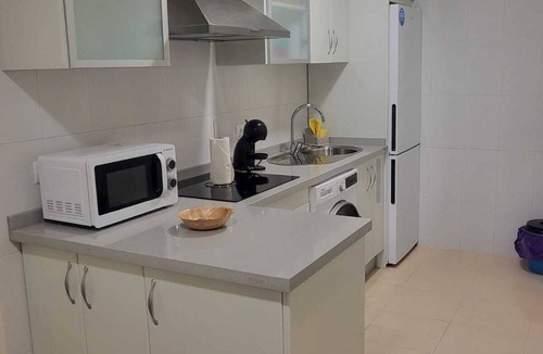 Las Herrerias Apartment | ¡apartamento con Terraza y Cerca de la Piscina Comunitaria!
