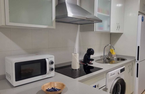 Las Herrerias Apartment | ¡apartamento con Terraza y Cerca de la Piscina Comunitaria!
