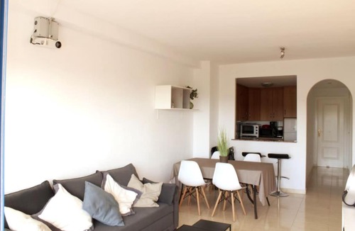 Dehesa de Campoamor Apartment | Apartamento con vistas, piscina, tenis y cine