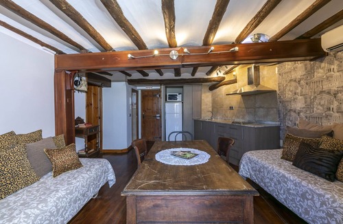 Adahuesca Apartment | Apartamento Deluxe Para 4 Personas con Jacuzzi