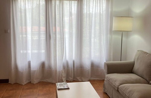 Novales Apartment | Apartamento dos Dormitorios en Novales. A 4 km de la Playa