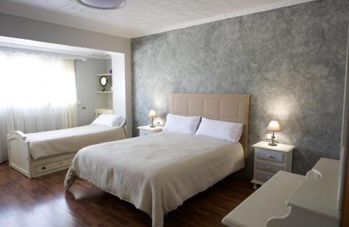 Cazalla De La Sierra House | Apartamento turísticos ilusiones 1
