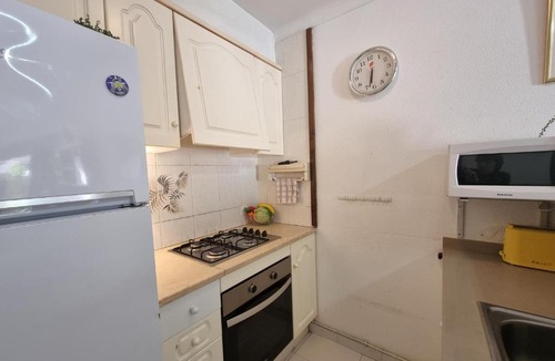 L'Escala Apartment | Apartamento en L'Escala con piscina y parking, a 600m de la playa - HISP-236-153