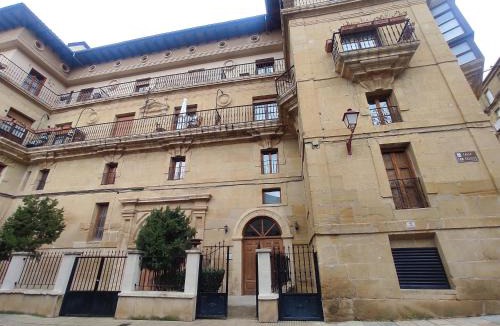 Haro Apartment | Apartamento Palacio de Las Sevillanas