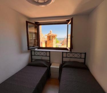Alquezar Apartment | Apartamento Pasarelas Ventanal