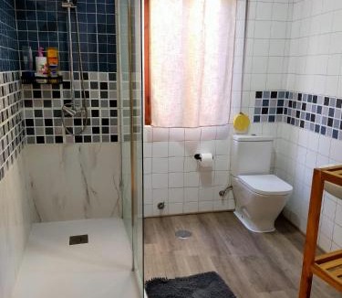 Astorga Apartment | Apartamento Shenzhen en Astorga Camino de Santiago Cochera bicis
