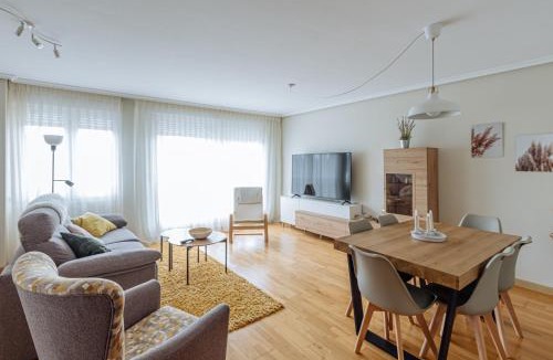 Ribadesella Apartment | Apartamento Turístico Nanielles Sella Playa - VUT 3050AS