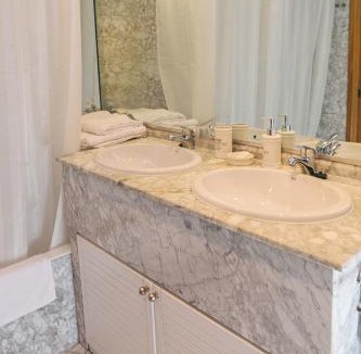 Banos de Rio Tobia House | Apartamento Turistico la Solana