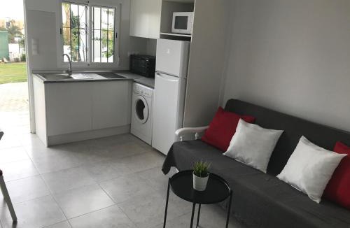 Vera Beach Apartment | Apartamento VenAVera Playa VERA COLINA Apto. 4 Bajo Piscina Muy Tranquilo WIFI